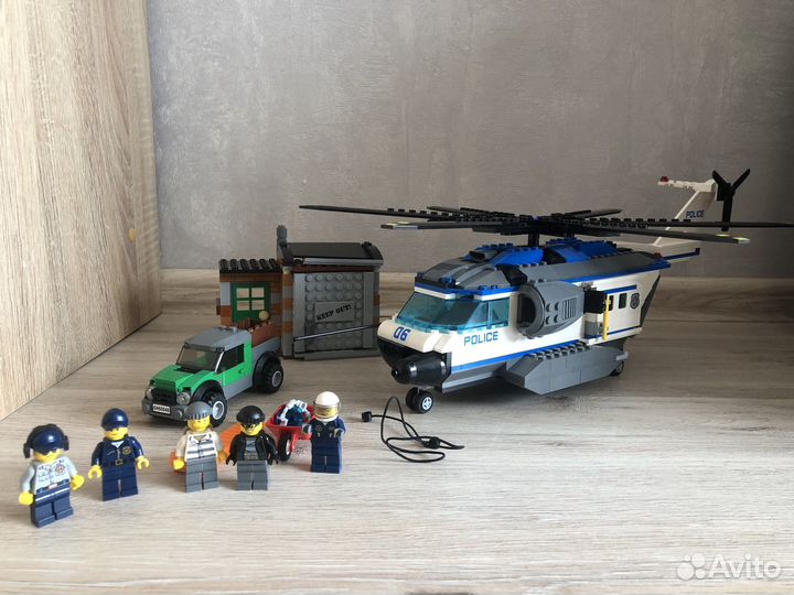 Lego city 60046 вертолетный патруль