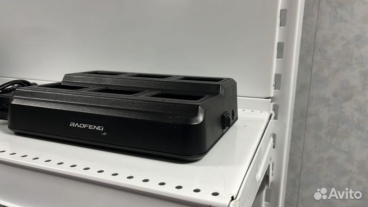 Зу стакан для 6 раций Baofeng UV-5R