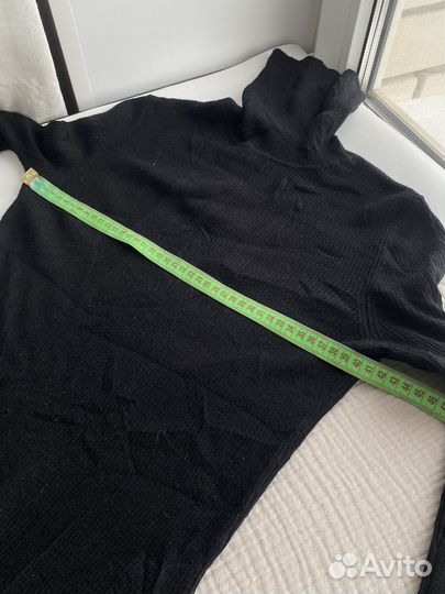Водолазка шерстяная Uniqlo 46-48 размер