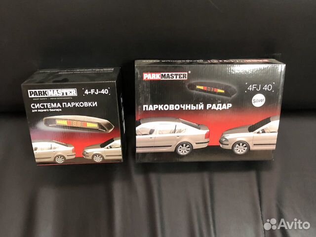 Парктроник 4 датчика чёрн/серебро/белый