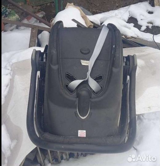 Два детских кресла одно новое одно б/у