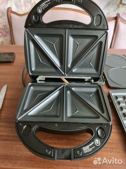 Мультпекарь Вафельница Redmond M602 + Панели