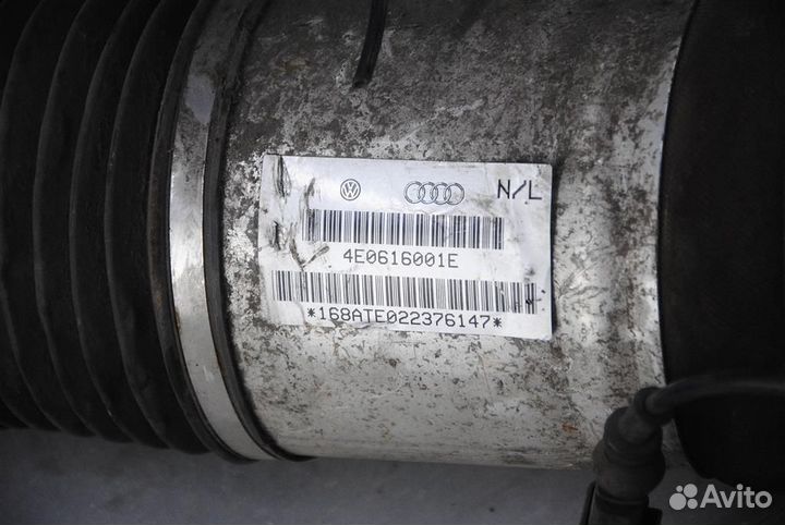 Пневмостойка задняя левая Audi A8 D3 (2003-2009г