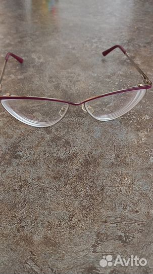 Продам очки, с диоптрией на минус 5