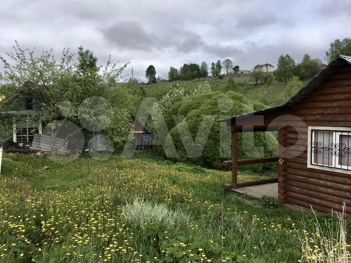 Дача 12,9 м² на участке 10 сот.