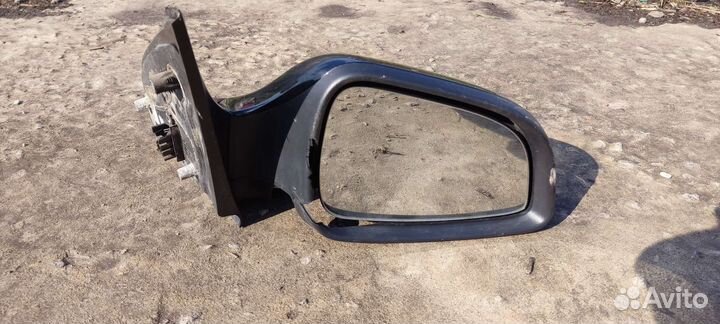 Боковое зеркало на опель астра 2009 г