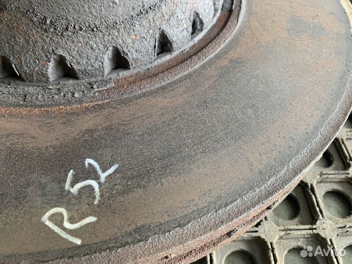 7421022433 Ступица передняя