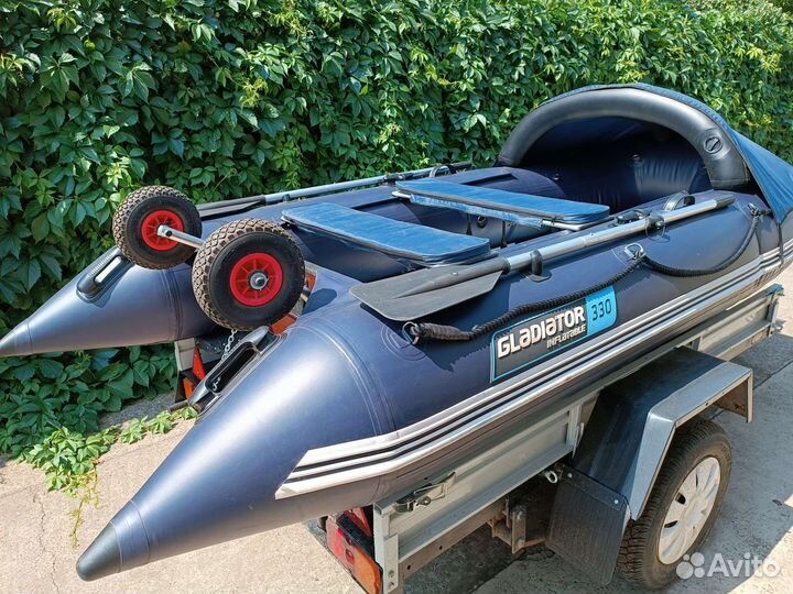 Продам лодку гладиатор