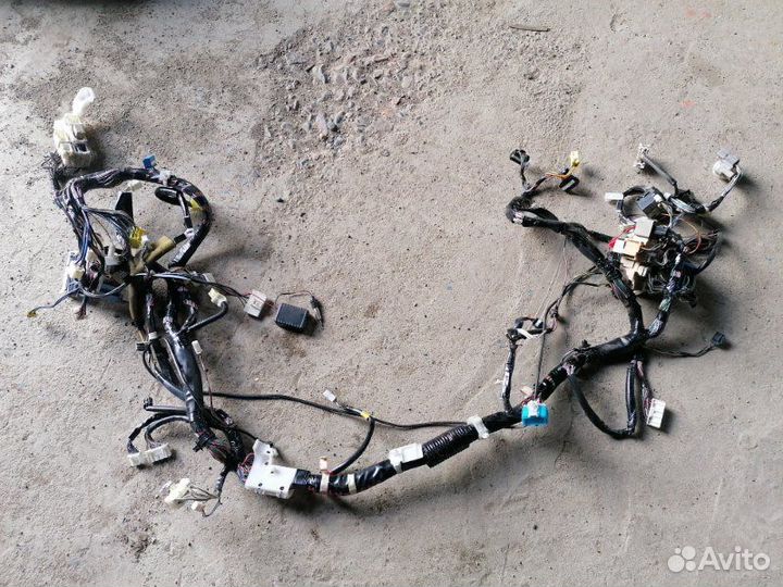 Коса под торпедо Toyota Allion ZZT245 1zzfe 2006