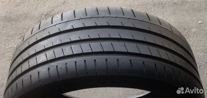 Michelin Pilot Super Sport 255/35 R20