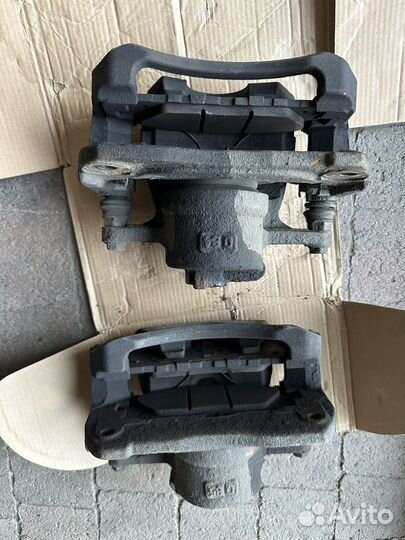 Суппорт передний Lexus ES350