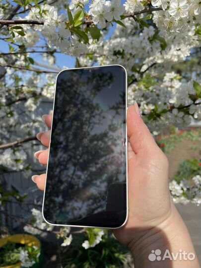 iPhone 13, 128 ГБ