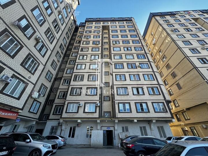 2-к. квартира, 86 м², 1/10 эт.