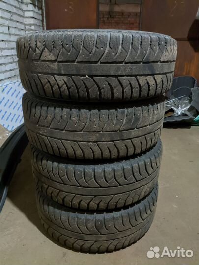 Bridgestone Ice Cruiser 7000 205/65 R15