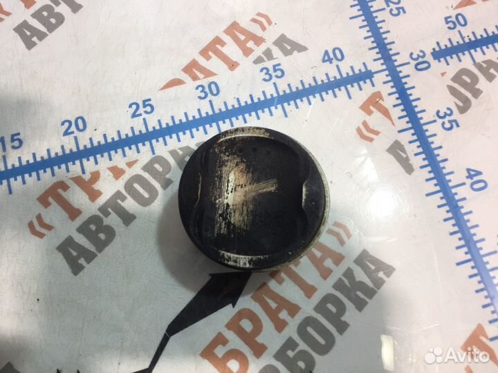 Ниссан Кашкай Поршень