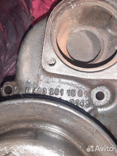 Помпа Mercedes Om442 V8 2000