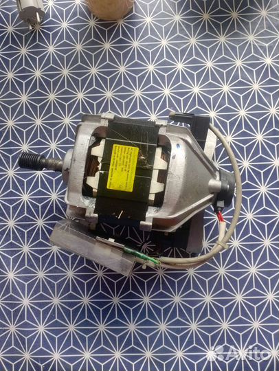 Двигататель стиральной машины