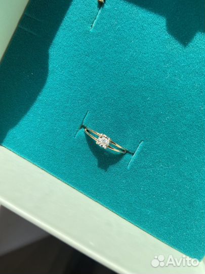 Кольцо 15,5 Адамас золото 585 с бриллиантом