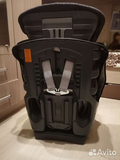 Автомобильное кресло britax romer 9-36кг