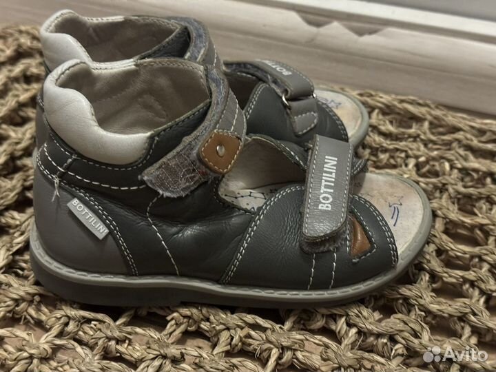 Сандалии натуральная кожа 26