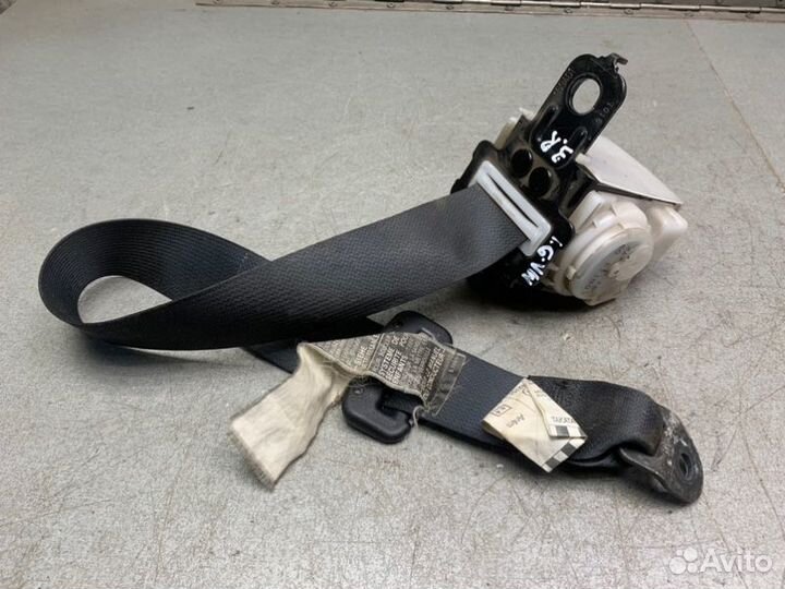 Ремень безопасности задний правый Mitsubishi
