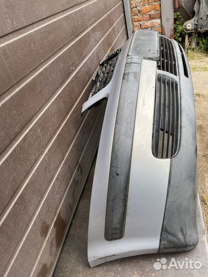 Бампер передний Volkswagen Passat B5