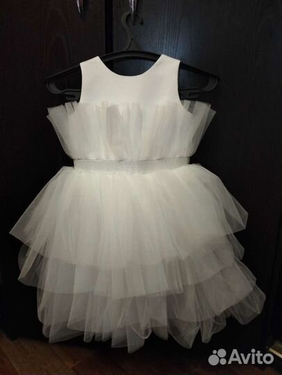 Нарядное платье