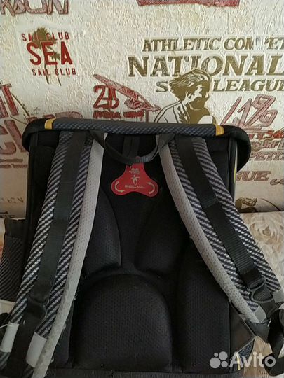 Школьный ранец