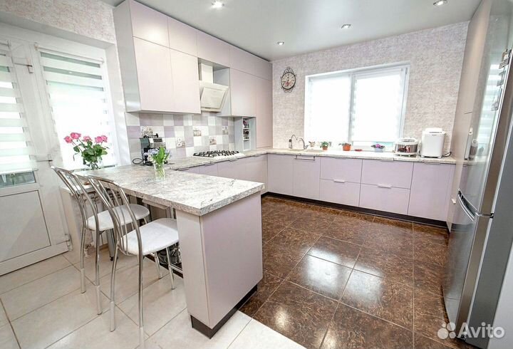 Кухонные гарнитуры новые под ключ