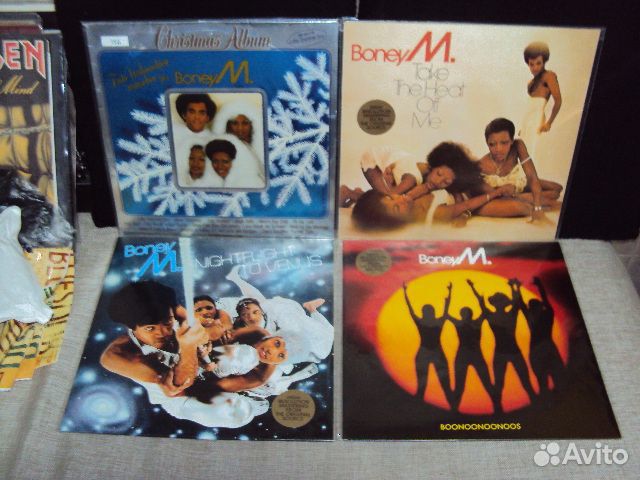 Новогодние мелодии и ритмы на фирменном виниле