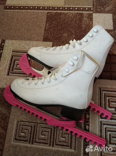 Коньки фигурные 35