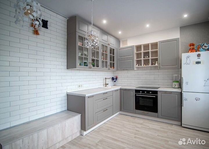 Современный кухонный гарнитур под ключ