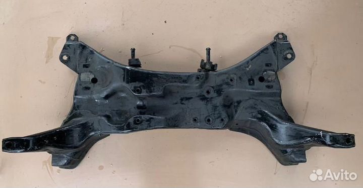 Подрамник Mitsubishi Lancer 9