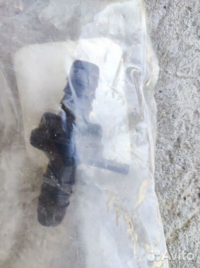 Клапан обратный сервоблока тормоза