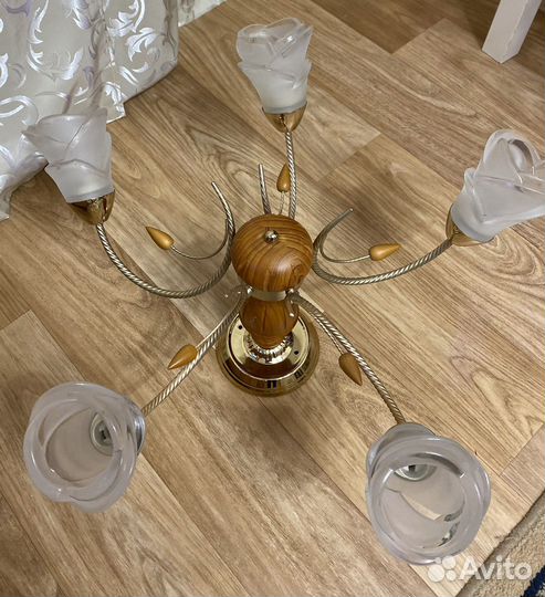 Люстра потолочная