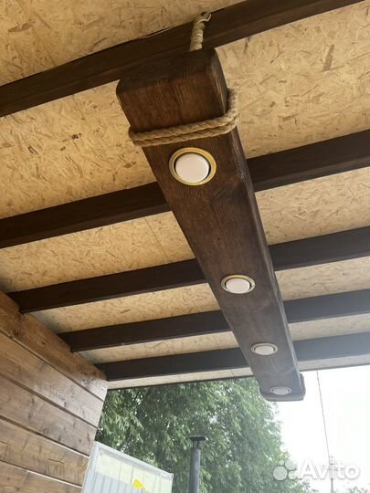 Светильник потолочный из массива дерева