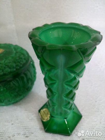 Малахитовое стекло