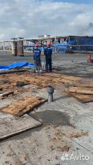 Разнорабочие на кровлю