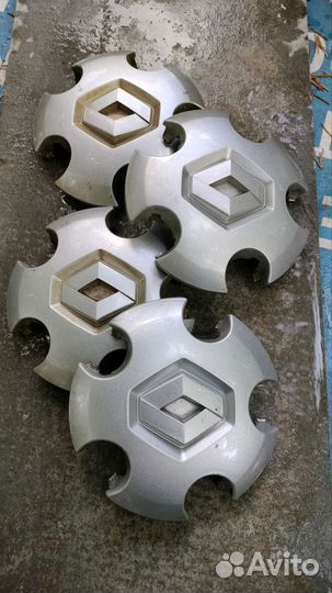 Колпаки на колеса на Дастер