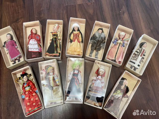 Коллекционная кукла фарфоровая