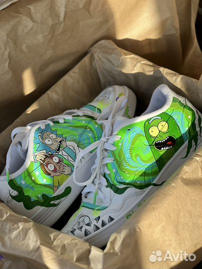 Роспись одежды. Картины на заказ