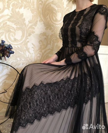 Платье вечернее