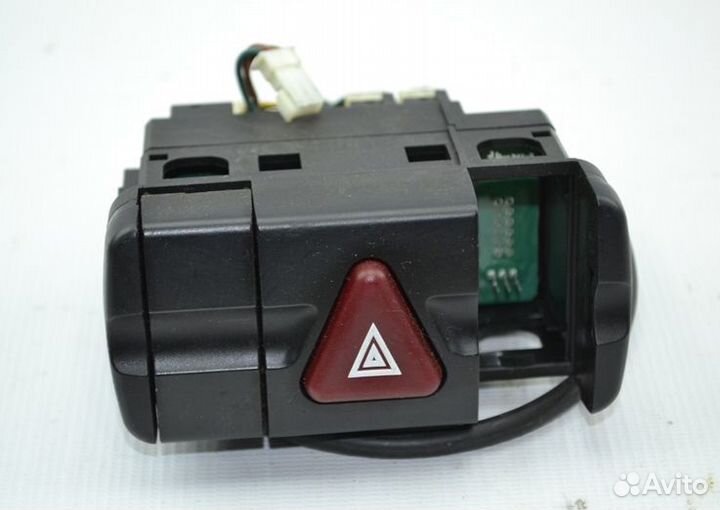 Кнопка аварийной сигнализации mercedes-benz Actros