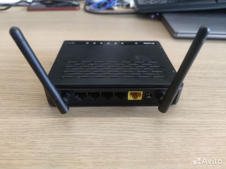 WiFi роутер D-link dir 615