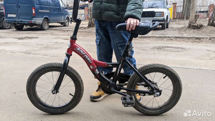 Детский трехколесный велосипед