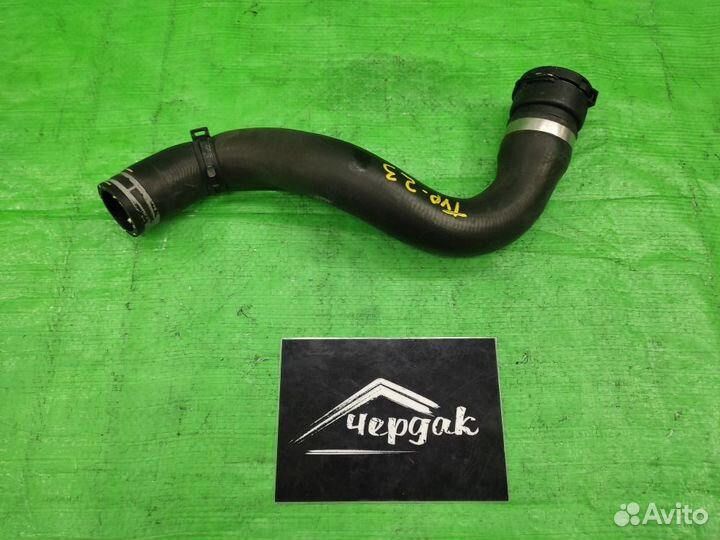 Патрубок радиатора нижний 4.2 BAR Audi Q7/Touareg