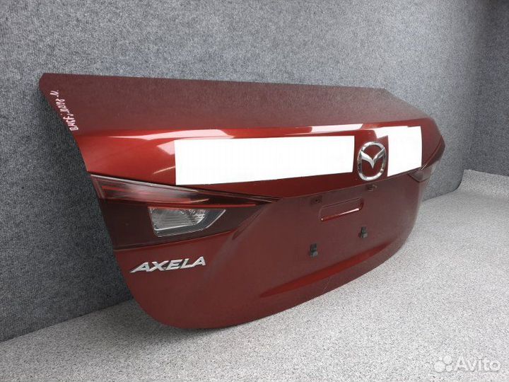 Крышка багажника задняя Mazda Axela BM6FJ Z6VE