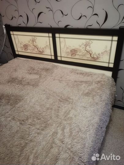 Продам спальный гарнитур