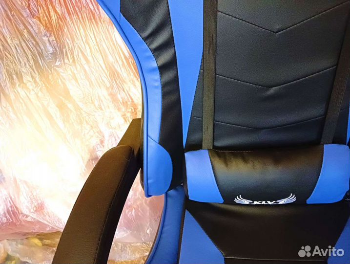 Новое гeймеpское с мaссaжером компьютерное кресло