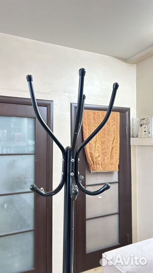 Вешалка напольная